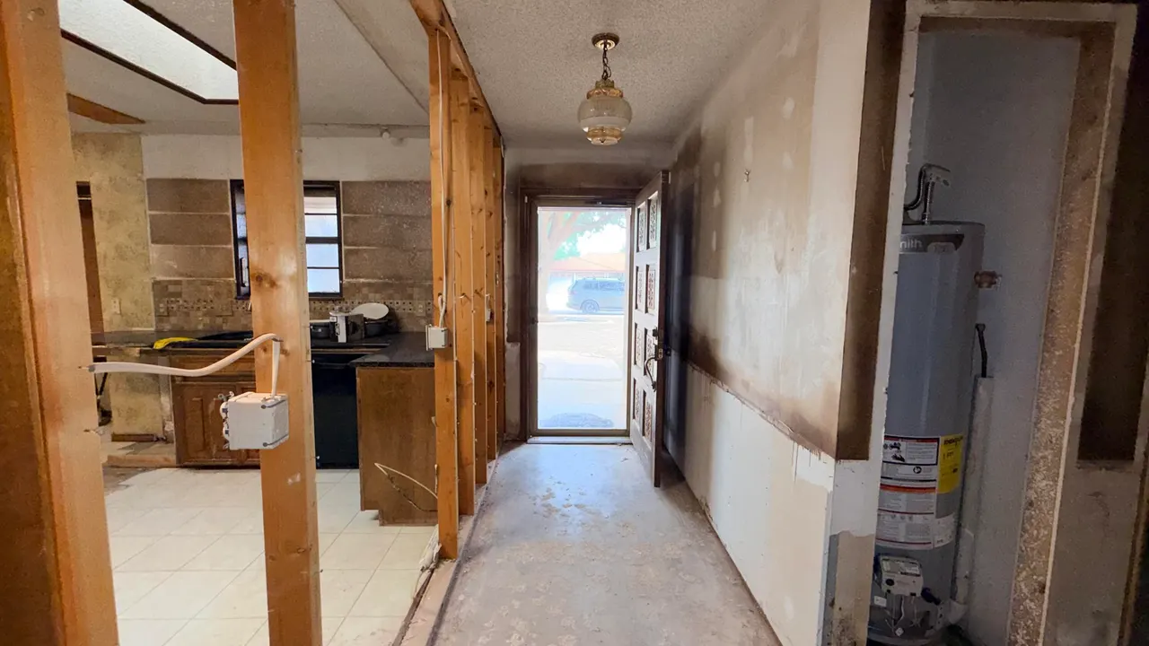 Photo 2 — 1706 E Carter Drive, Brownfield, TX 79316