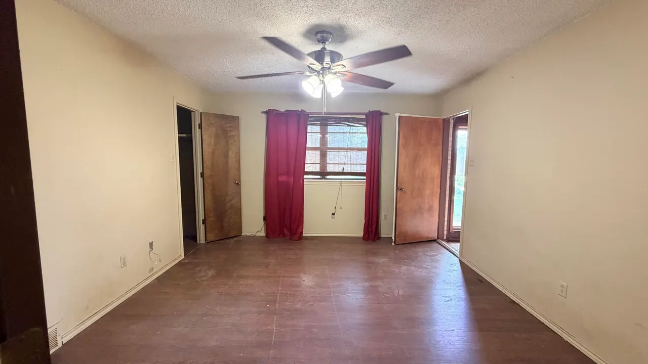 Photo 13 — 1706 E Carter Drive, Brownfield, TX 79316