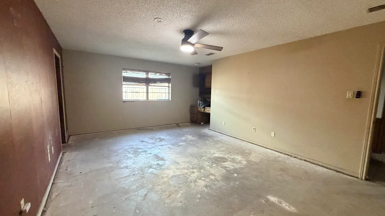 Photo 15 — 1706 E Carter Drive, Brownfield, TX 79316