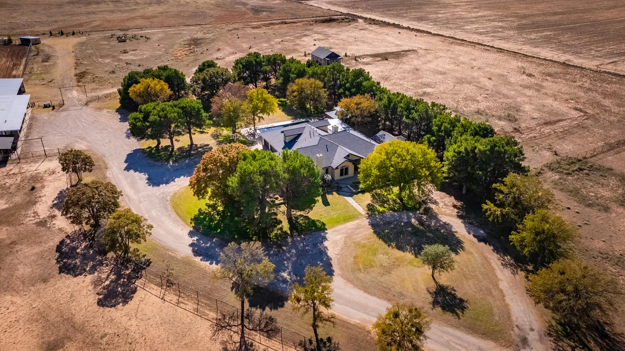 Photo 4 — 9009 County Rd 7500, Wolfforth, TX 79382
