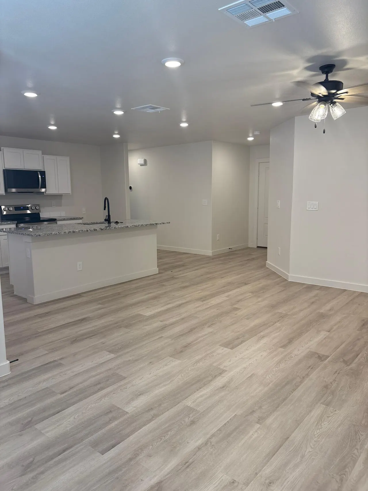 Photo 3 — 5703 Colgate Street, Lubbock, TX 79416