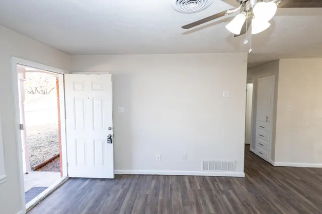 Photo 4 — 606 Bangor Avenue, Lubbock, TX 79416
