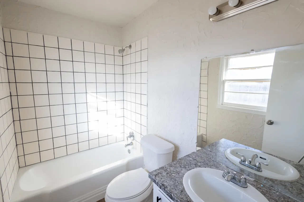 Photo 11 — 606 Bangor Avenue, Lubbock, TX 79416
