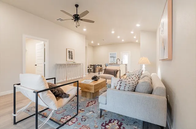 Photo 2 — 5554 Auburn Street, Lubbock, TX 79416