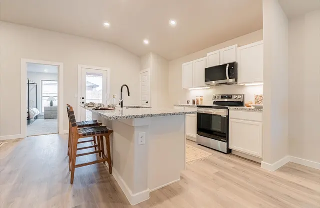 Photo 3 — 5554 Auburn Street, Lubbock, TX 79416
