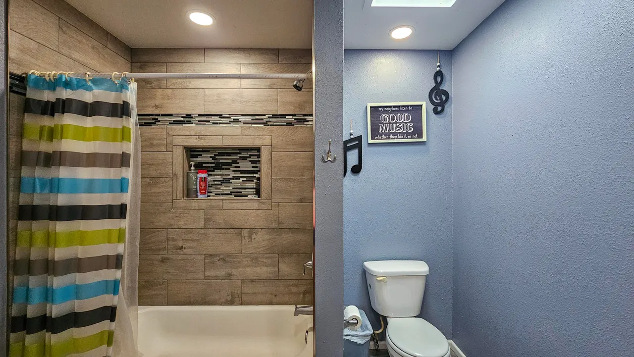 Photo 17 — 2701 W 11th Street, Plainview, TX 79072