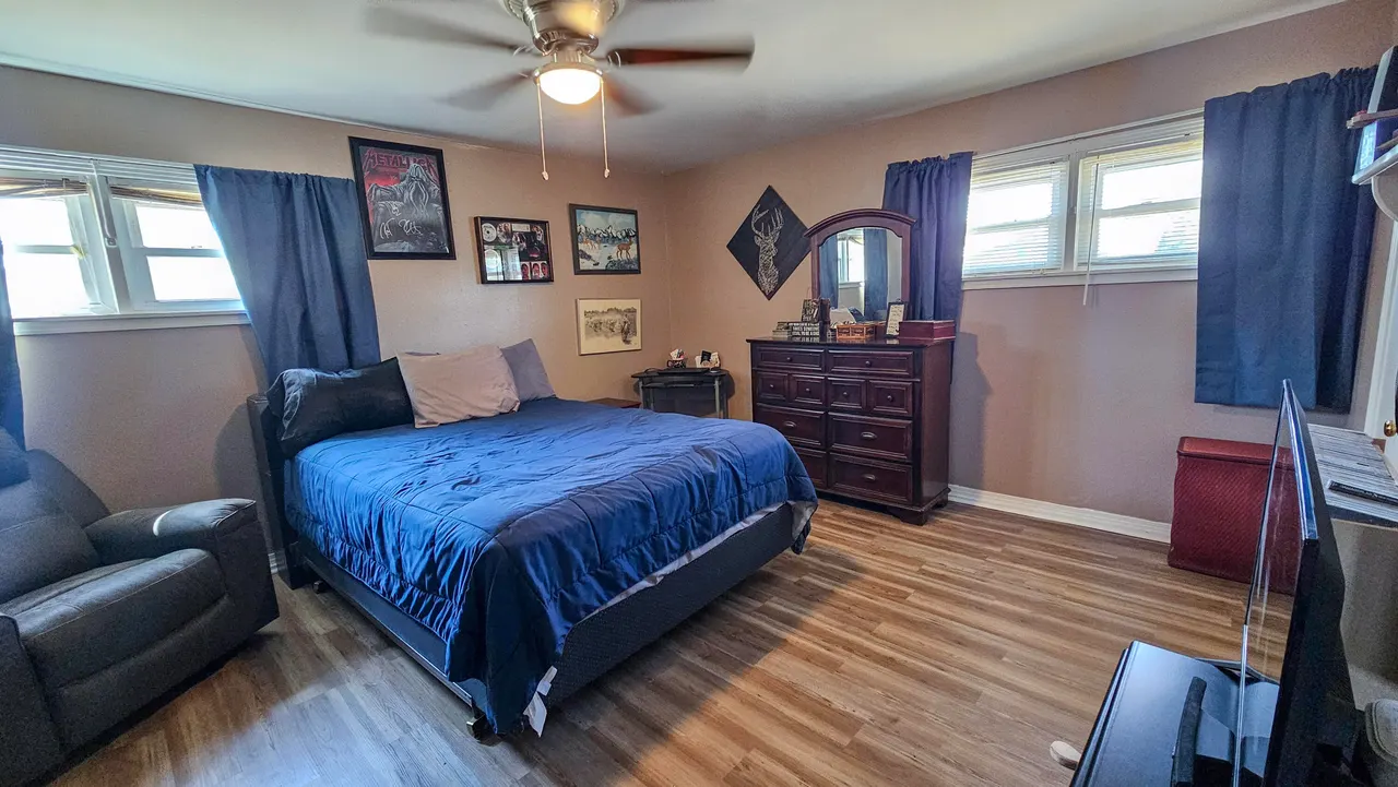 Photo 14 — 2701 W 11th Street, Plainview, TX 79072