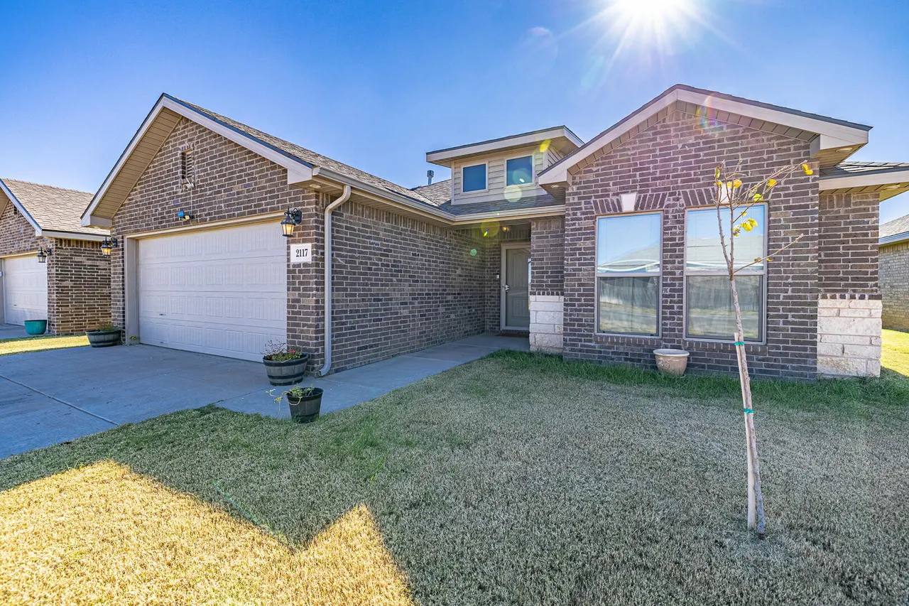 Photo 4 — 2117 139th Street, Lubbock, TX 79423