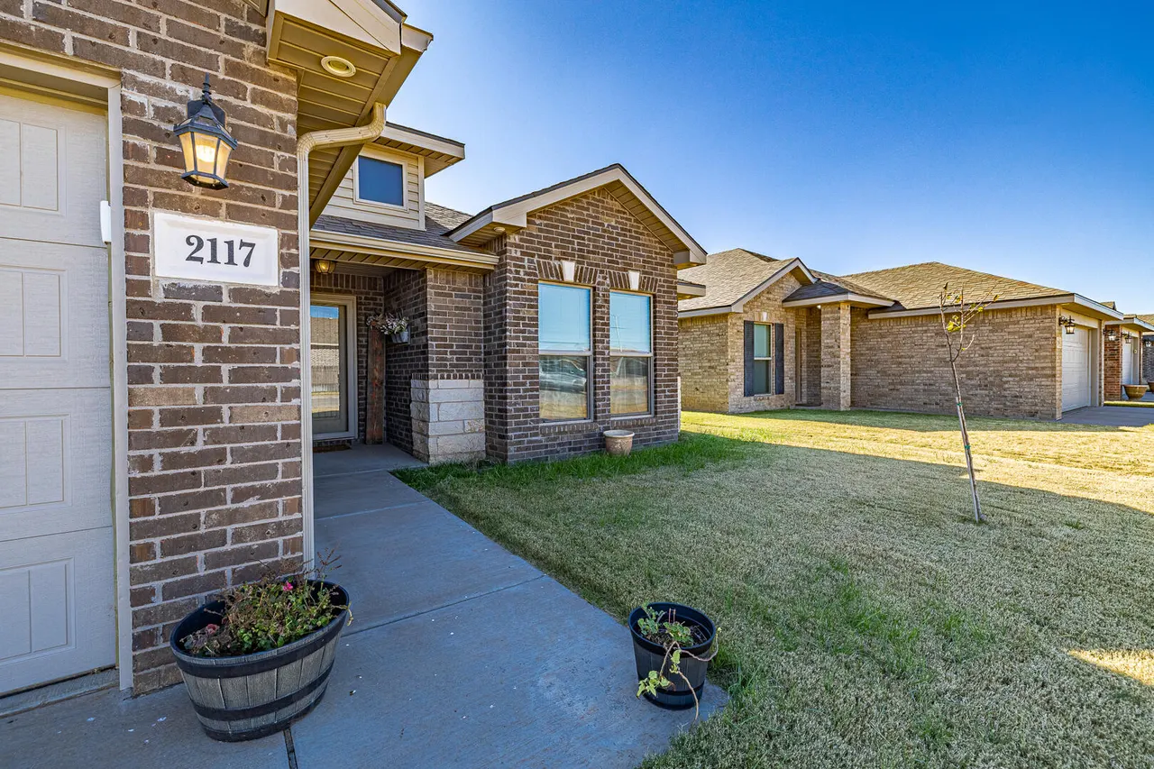 Photo 5 — 2117 139th Street, Lubbock, TX 79423