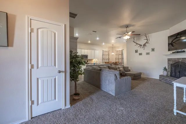 Photo 8 — 2117 139th Street, Lubbock, TX 79423