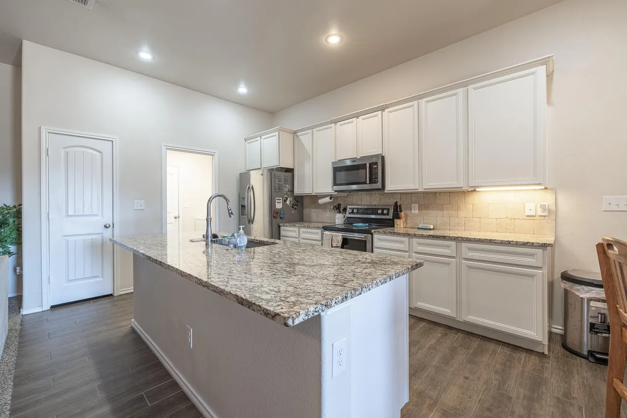 Photo 21 — 2117 139th Street, Lubbock, TX 79423