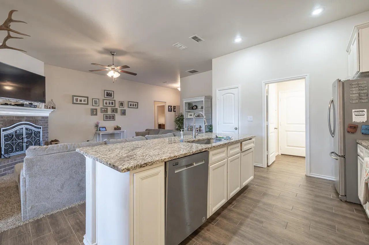 Photo 28 — 2117 139th Street, Lubbock, TX 79423