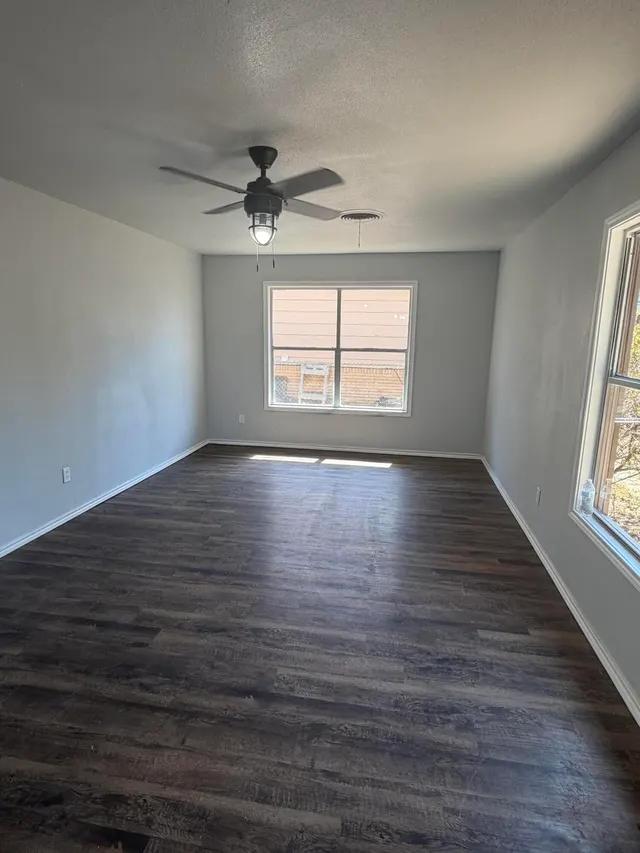 Photo 5 — 1306 61st Street, Lubbock, TX 79412