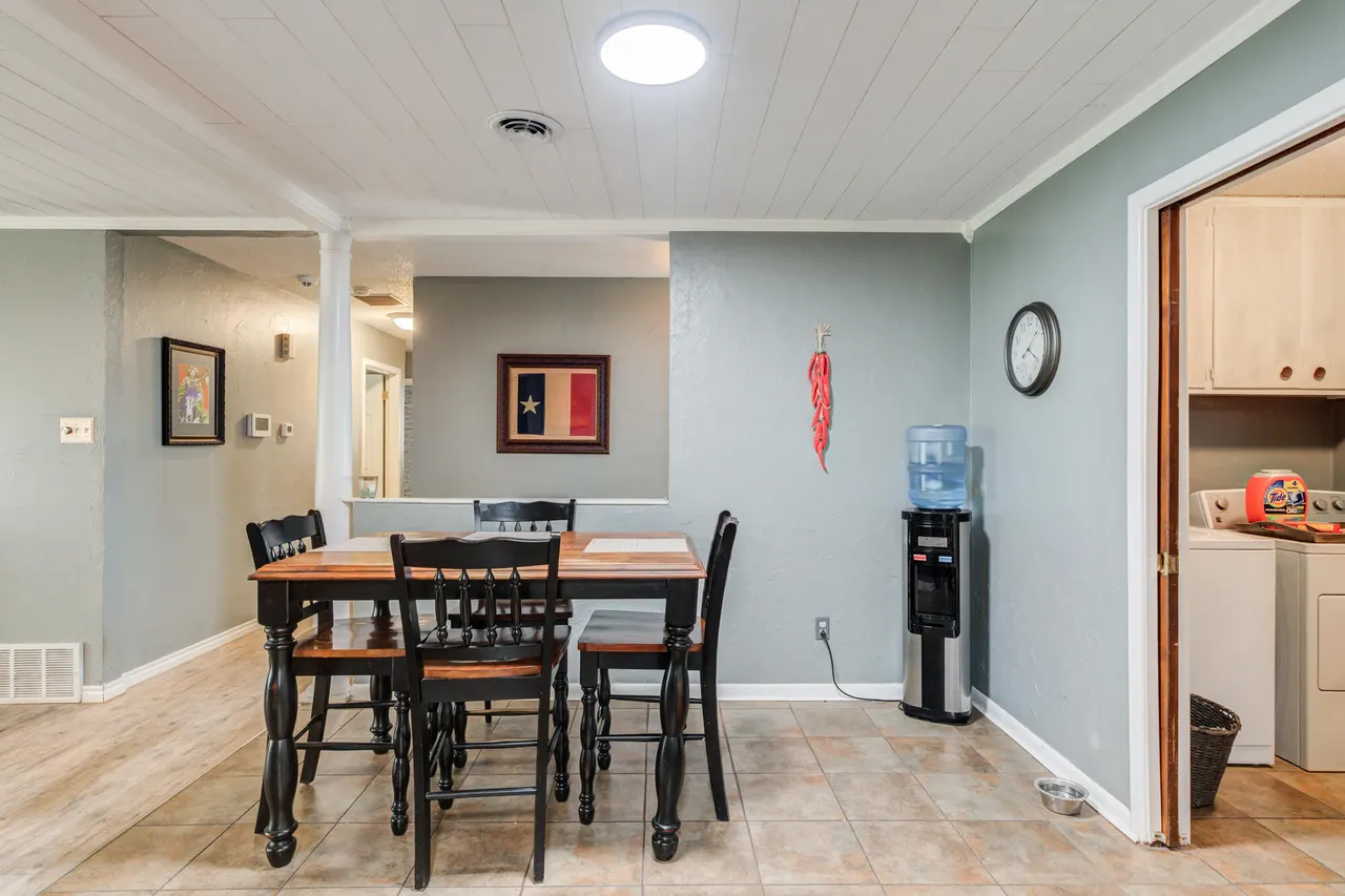 Photo 10 — 2412 N 1st Street, Tahoka, TX 79373