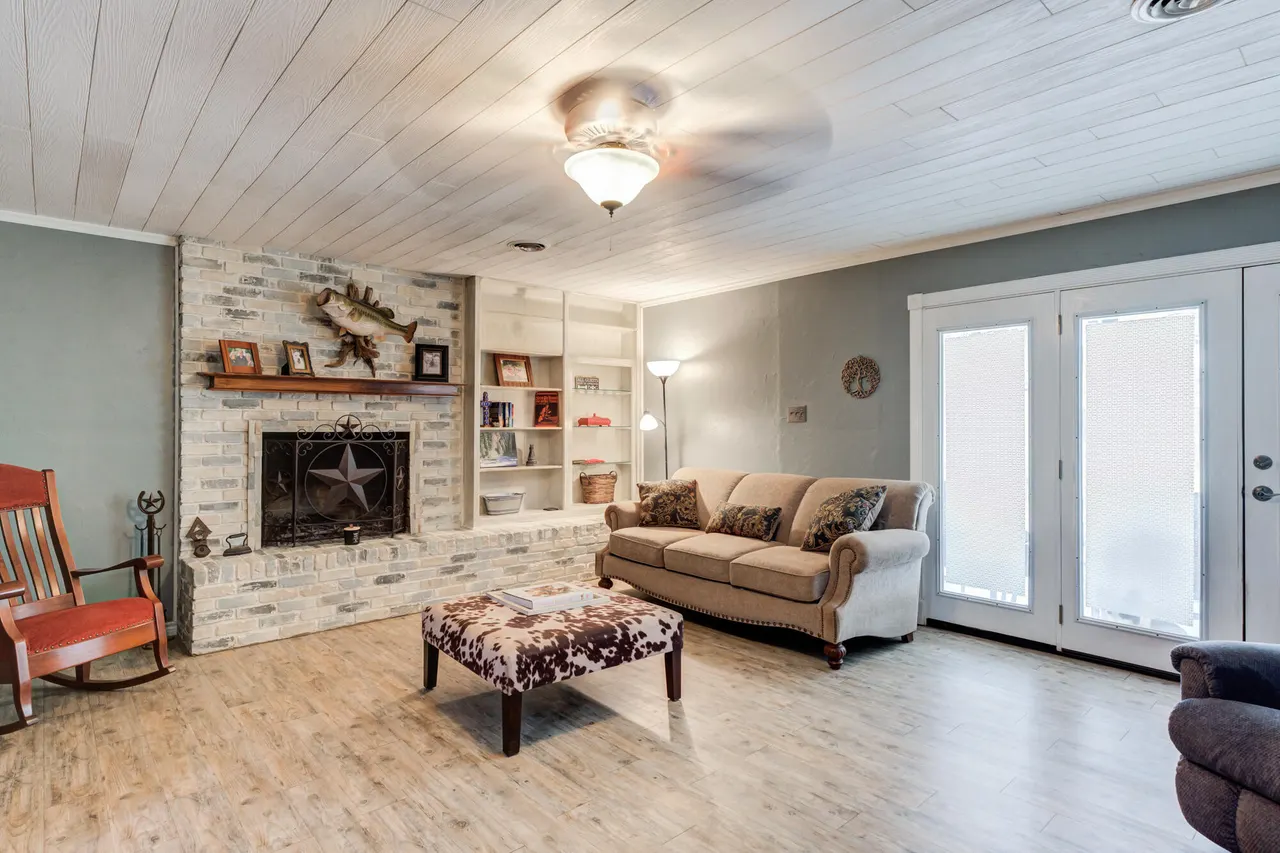Photo 15 — 2412 N 1st Street, Tahoka, TX 79373