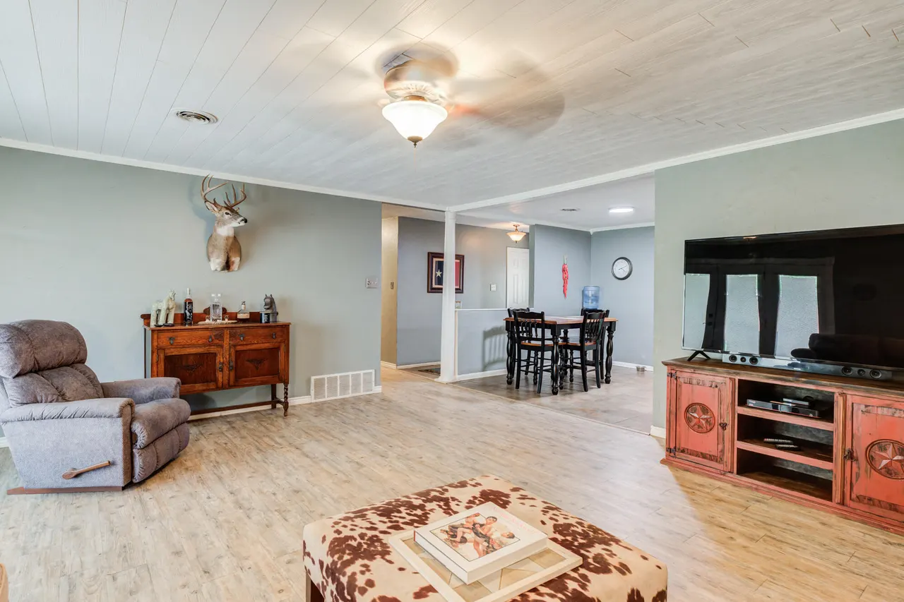 Photo 19 — 2412 N 1st Street, Tahoka, TX 79373