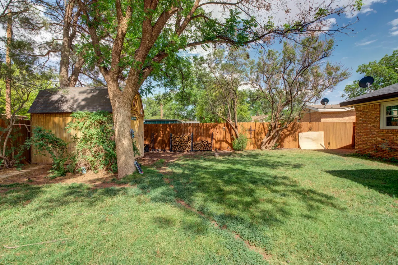 Photo 37 — 2412 N 1st Street, Tahoka, TX 79373