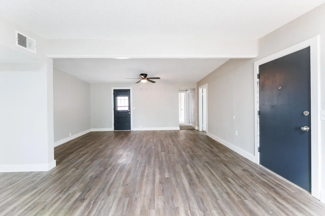 Photo 12 — 2801 66th Street, Lubbock, TX 79413