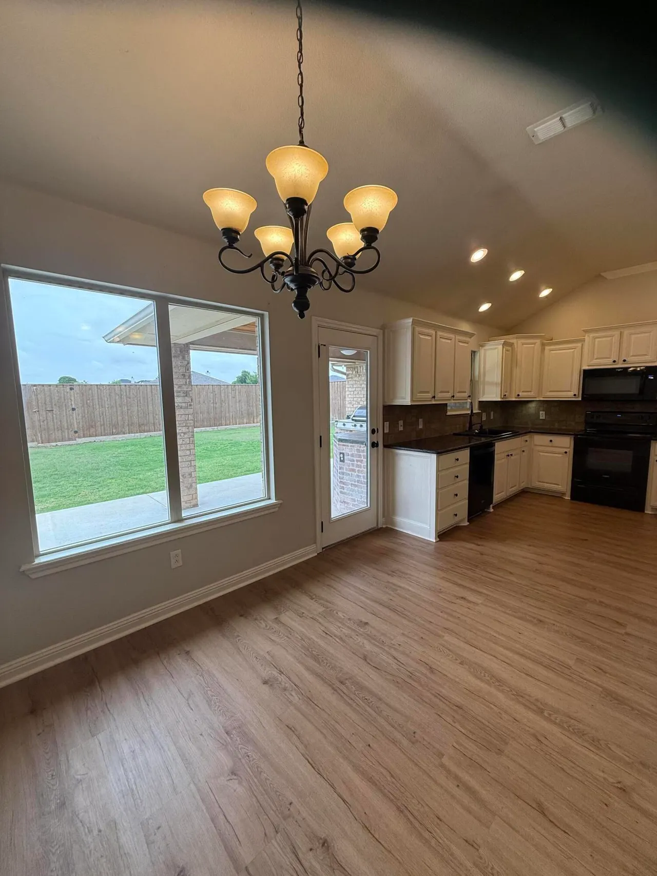 Photo 10 — 5509 105th Street, Lubbock, TX 79424