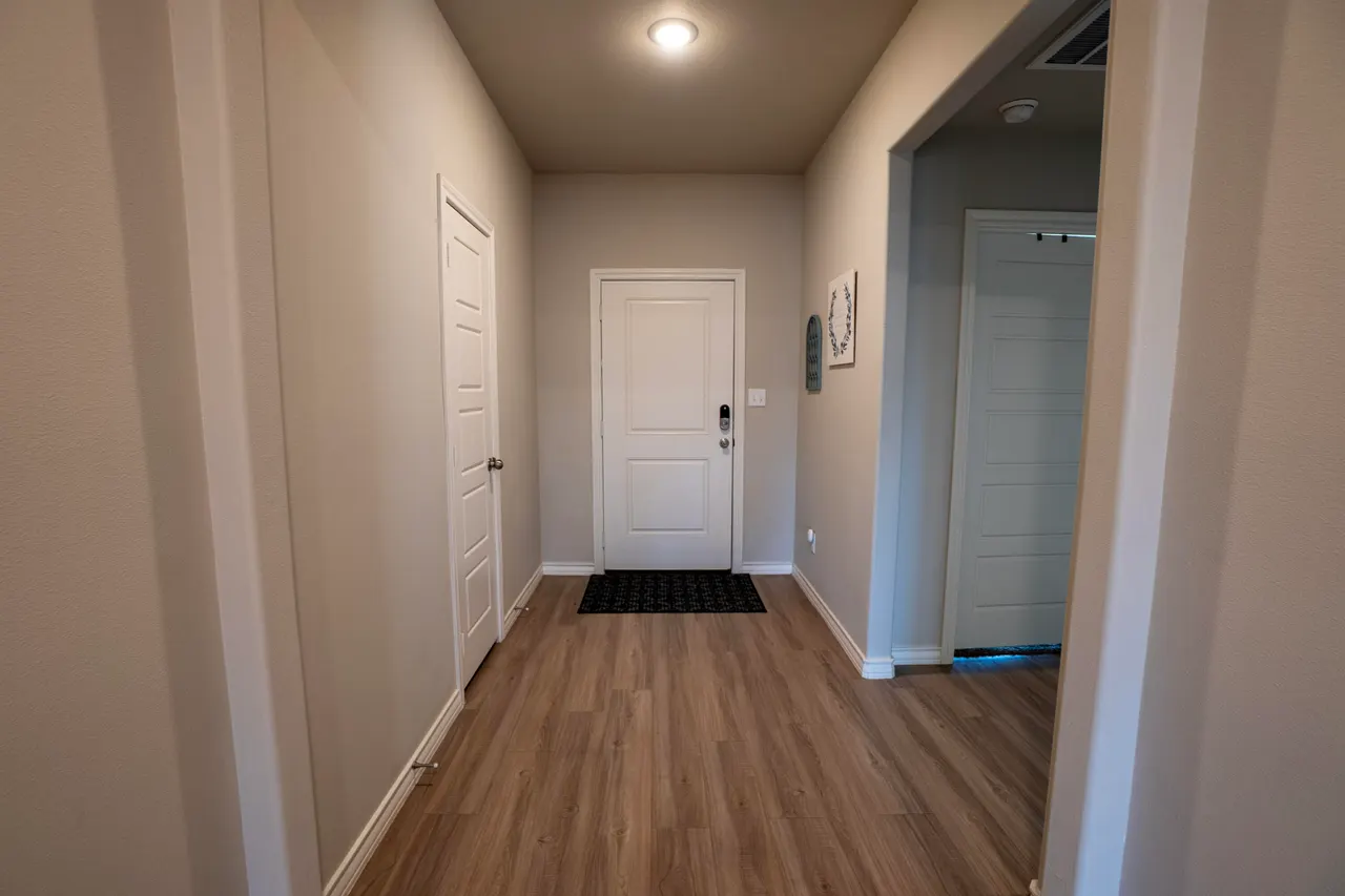 Photo 4 — 7017 24th Street, Lubbock, TX 79407