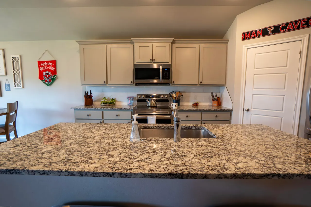 Photo 17 — 7017 24th Street, Lubbock, TX 79407
