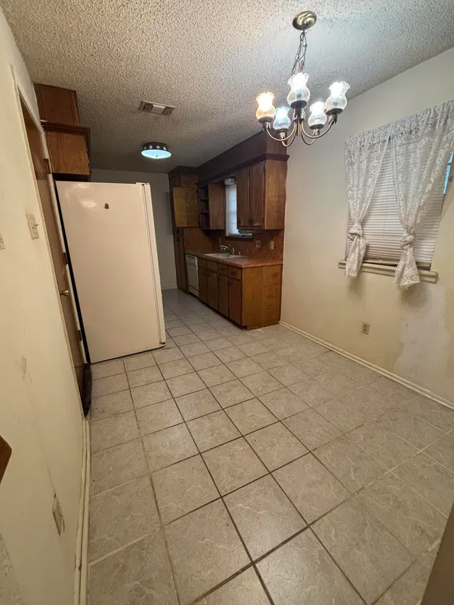 Photo 6 — 6002 15th Street, Lubbock, TX 79416