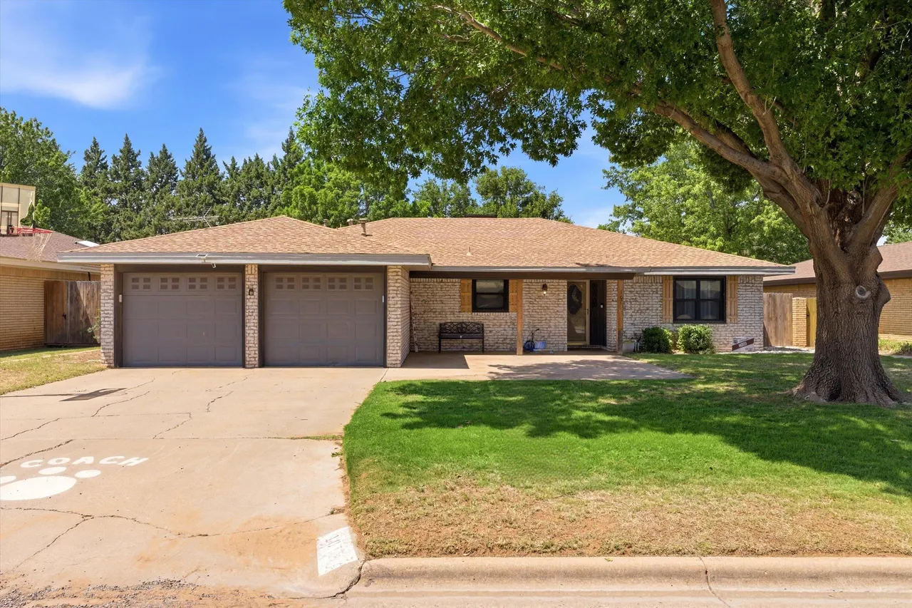Front exterior — 107 E 26th Street, Littlefield, TX 79339