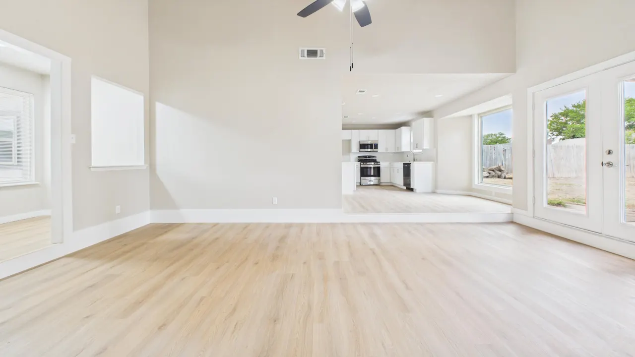 Photo 4 — 6142 37th Street, Lubbock, TX 79407