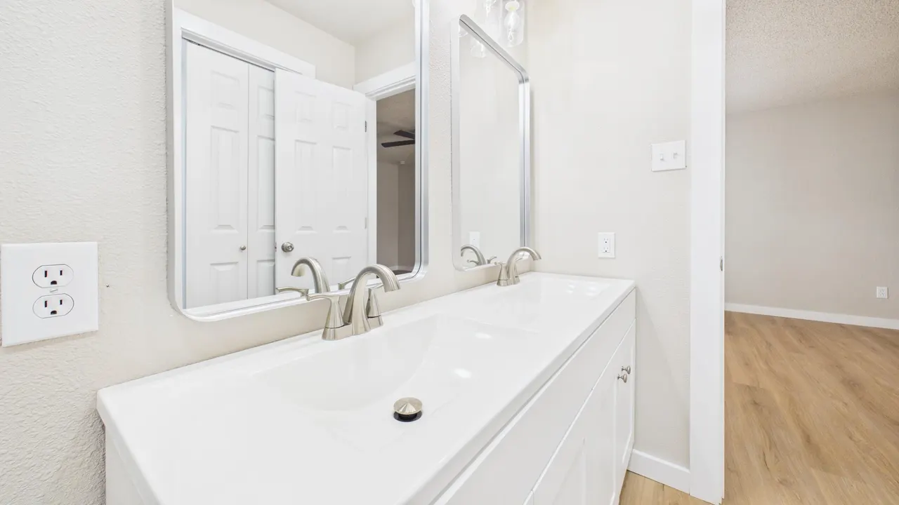 Photo 10 — 6142 37th Street, Lubbock, TX 79407