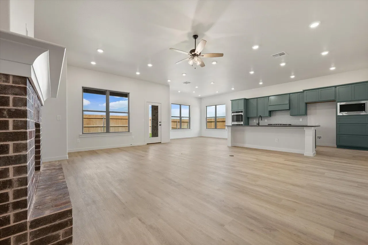 Photo 5 — 12002 Justice Avenue, Lubbock, TX 79424