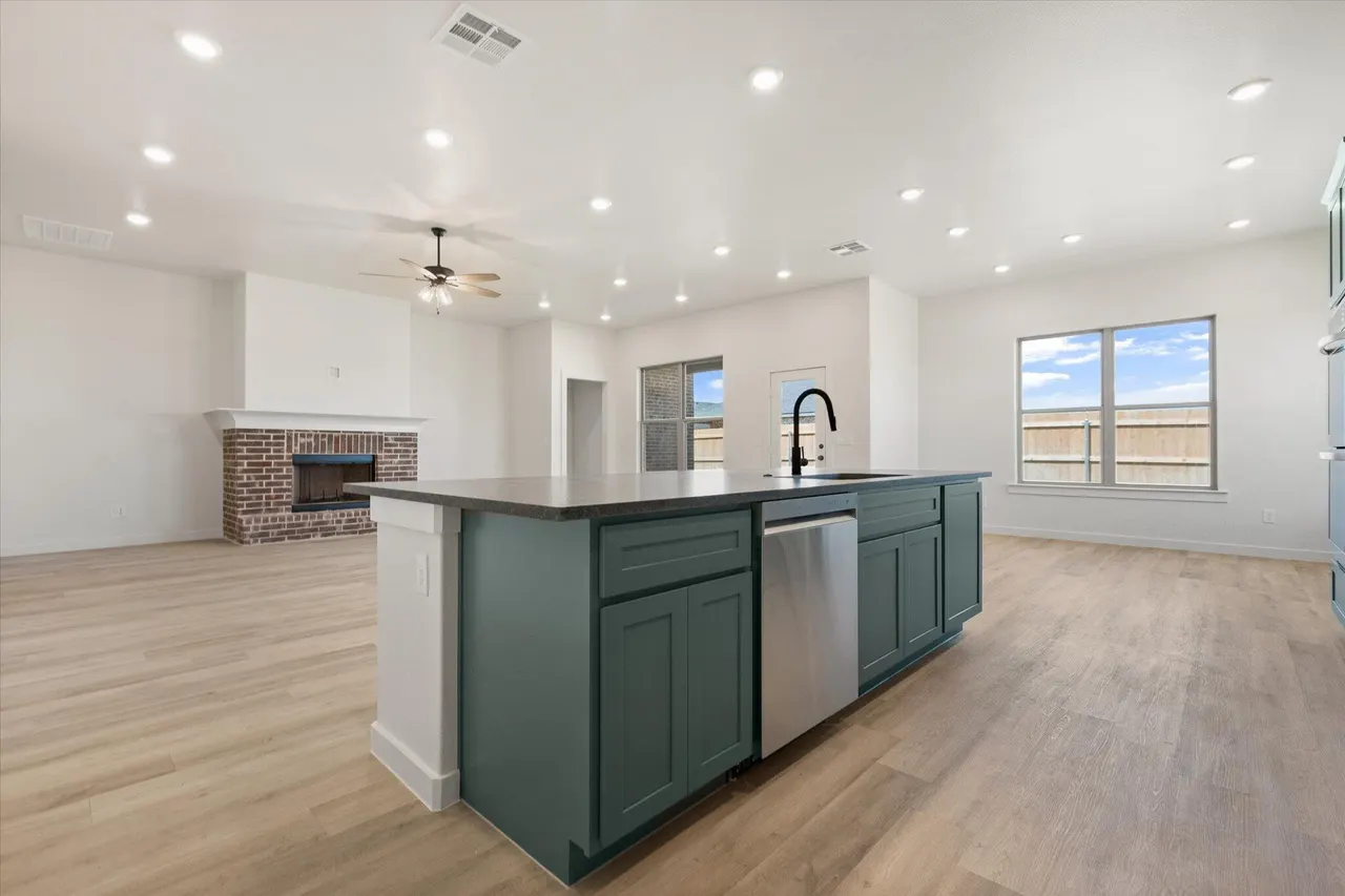 Photo 13 — 12002 Justice Avenue, Lubbock, TX 79424