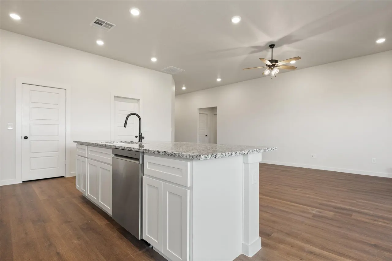 Photo 12 — 12003 Justice Avenue, Lubbock, TX 79424