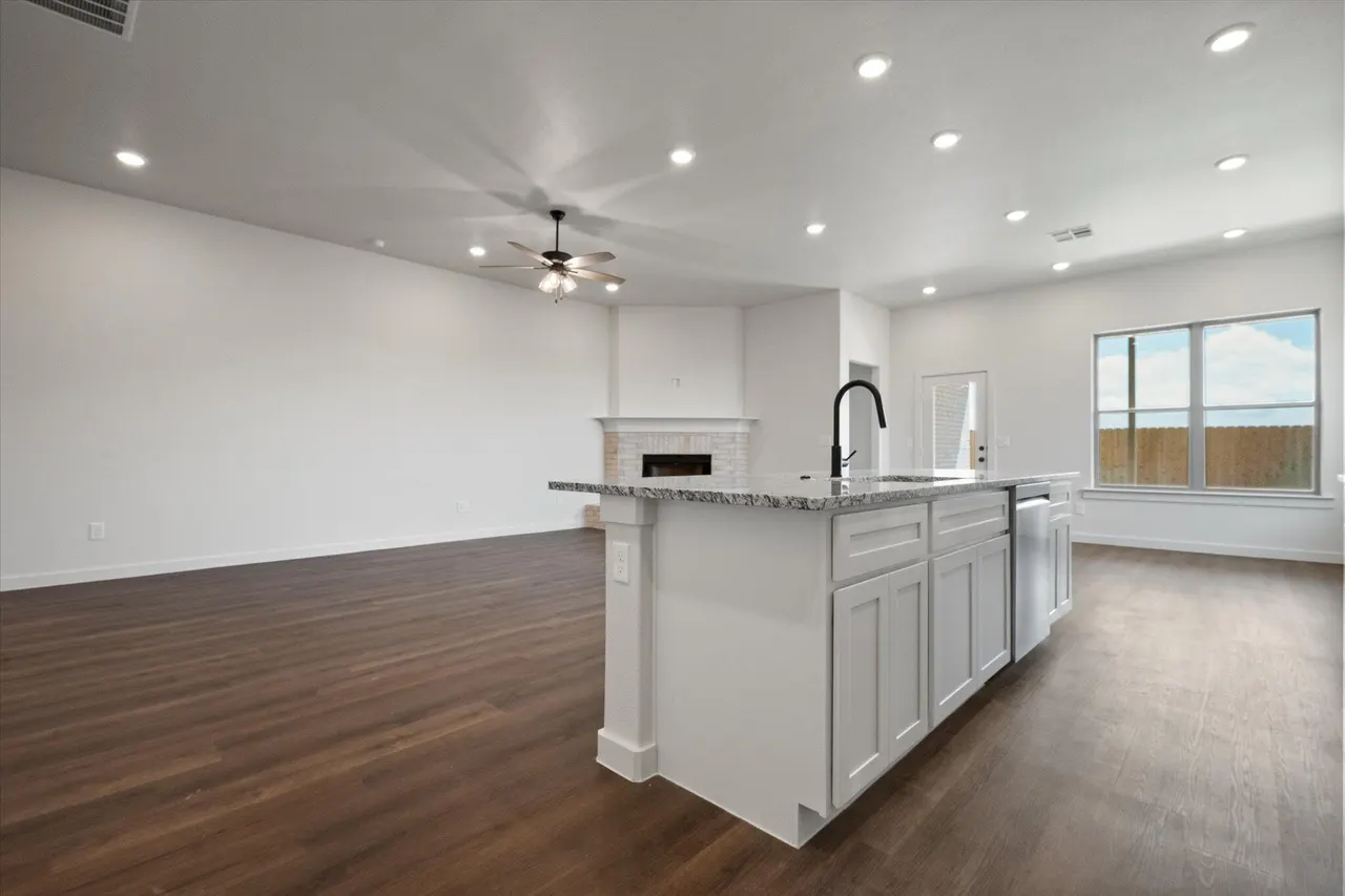 Photo 13 — 12003 Justice Avenue, Lubbock, TX 79424