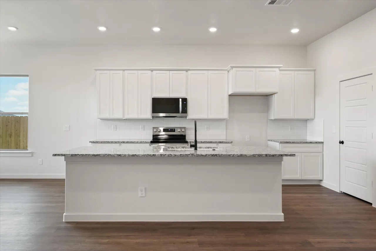 Photo 9 — 12003 Justice Avenue, Lubbock, TX 79424