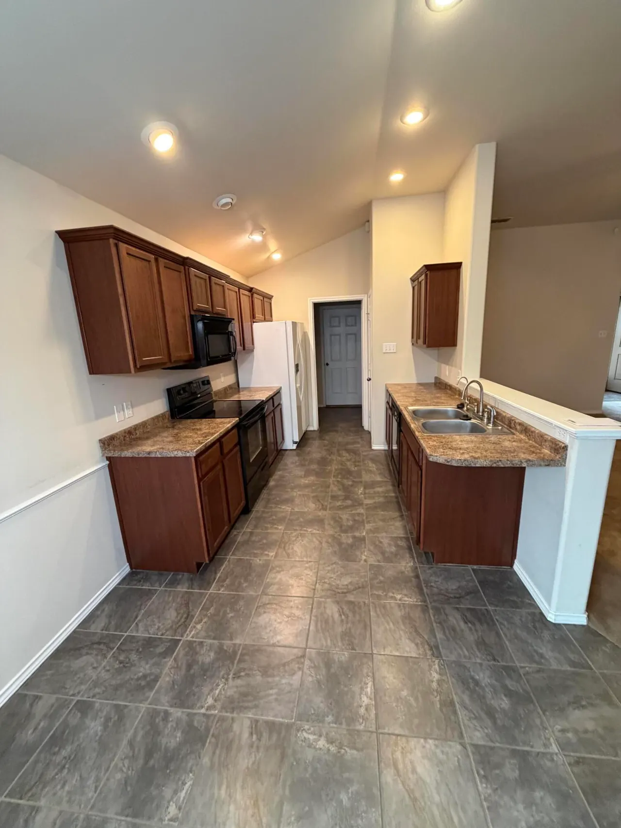 Photo 11 — 6544 84th Street, Lubbock, TX 79424