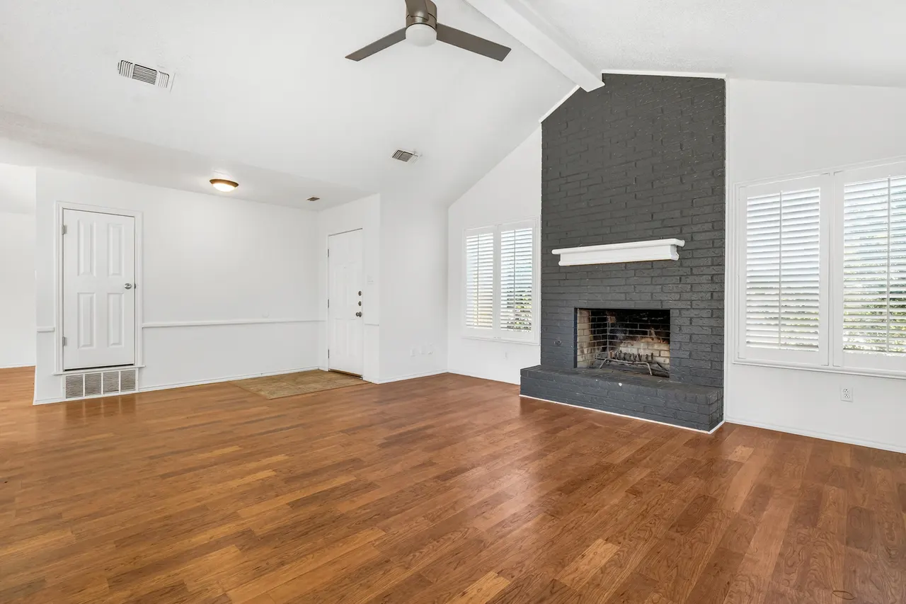 Photo 5 — 5221 84th Street, Lubbock, TX 79424