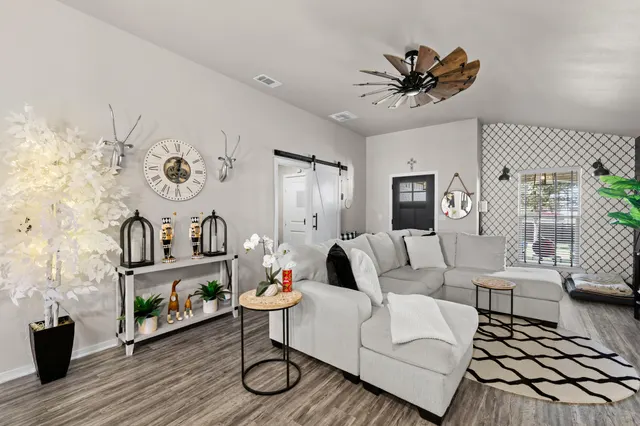 Photo 4 — 3115 Winfield Avenue, Lubbock, TX 79407