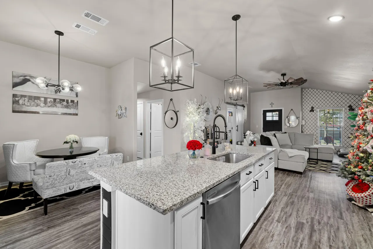 Photo 8 — 3115 Winfield Avenue, Lubbock, TX 79407
