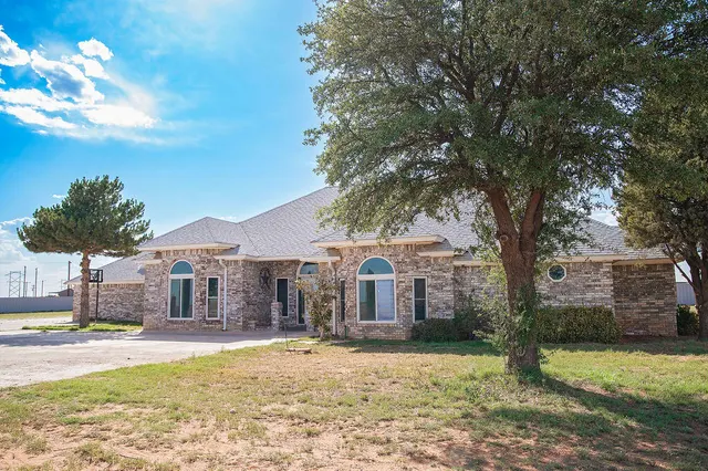 Photo 4 — 1851 County Road 390, Denver City, TX 79323