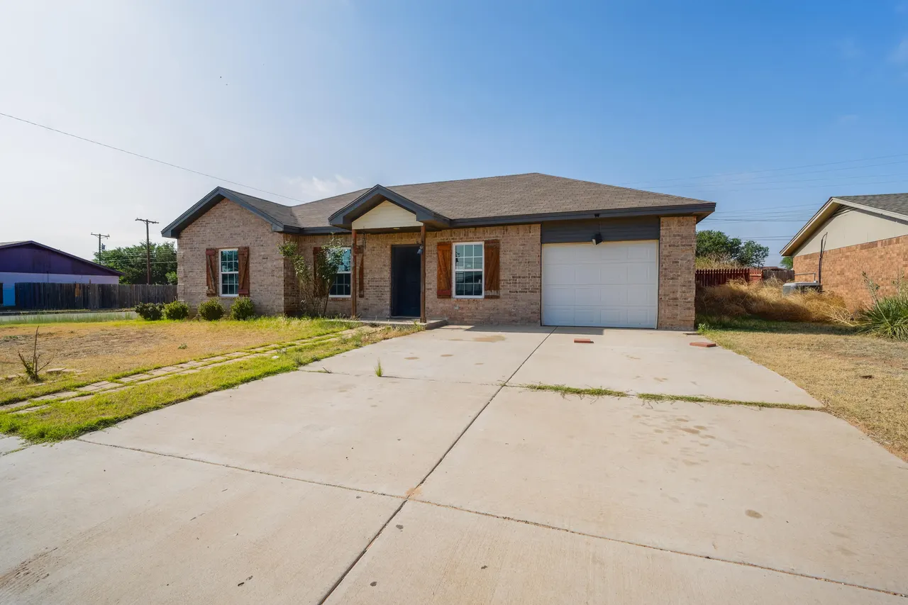 Photo 2 — 4701 Marshall Street, Lubbock, TX 79416