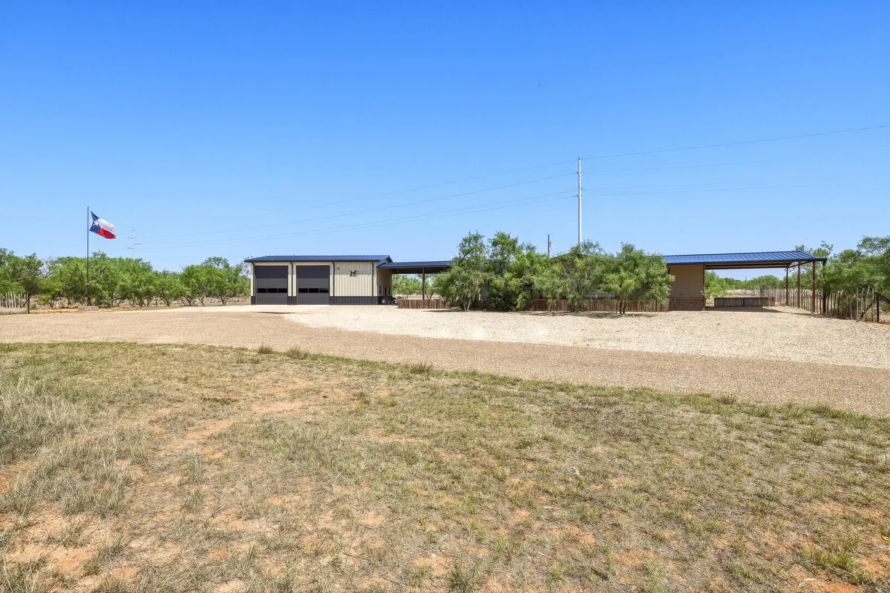 Photo 8 — 2681 Sawyer Circle, Justiceburg, TX 79330