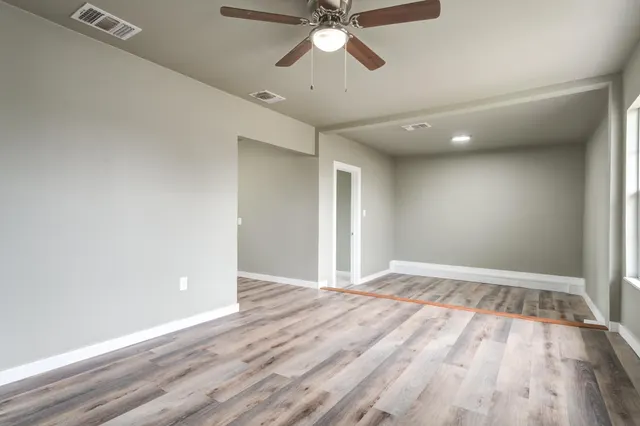 Photo 2 — 918 E Rice Street, Lubbock, TX 79403