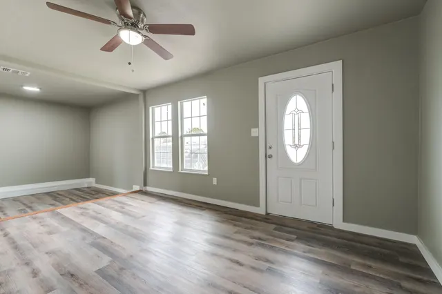 Photo 4 — 918 E Rice Street, Lubbock, TX 79403