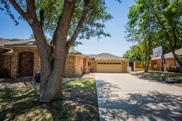 Photo 5 — 4117 86th Street, Lubbock, TX 79423