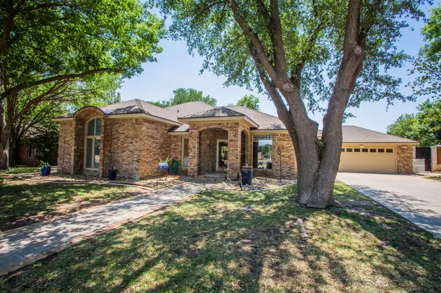 Photo 3 — 4117 86th Street, Lubbock, TX 79423