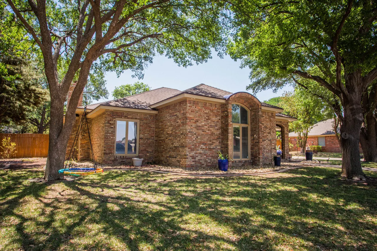 Photo 9 — 4117 86th Street, Lubbock, TX 79423