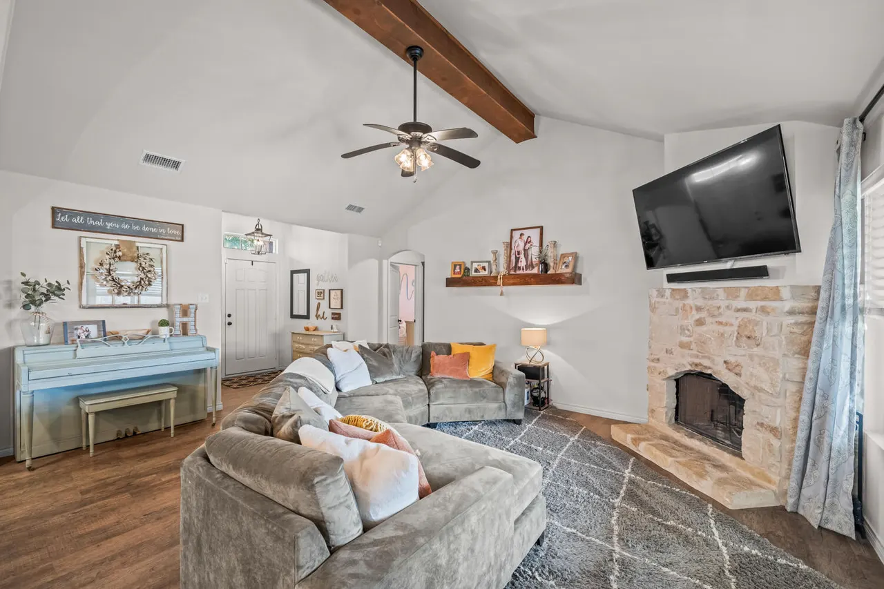 Photo 4 — 1208 79th Street, Lubbock, TX 79423