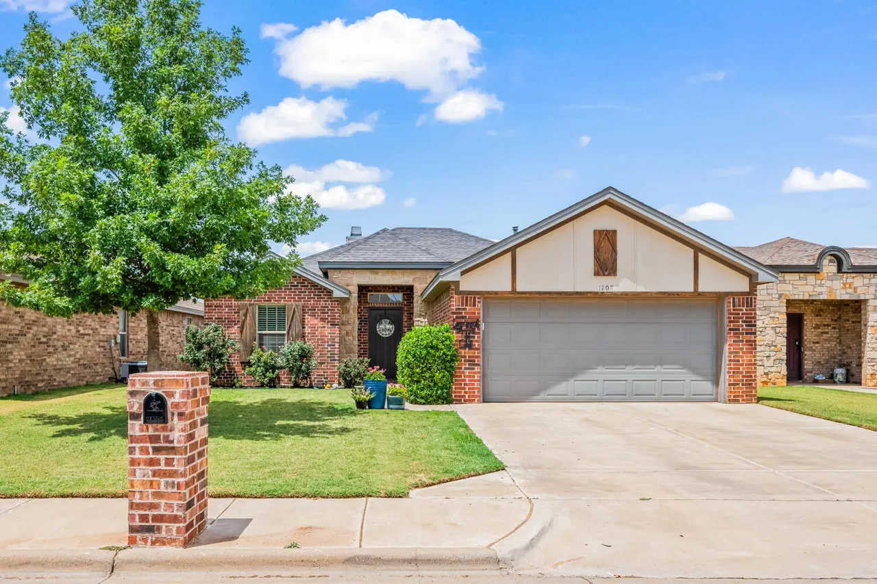Front exterior — 1208 79th Street, Lubbock, TX 79423