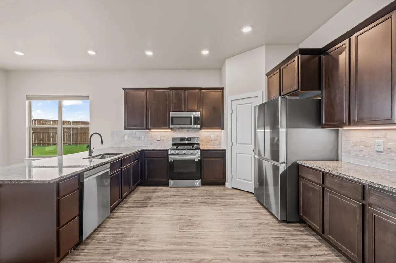 Photo 5 — 2935 Abbeville Avenue, Wolfforth, TX 79382