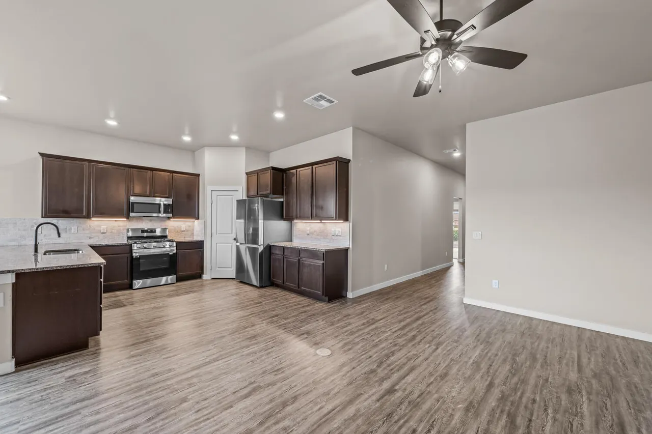 Photo 7 — 2935 Abbeville Avenue, Wolfforth, TX 79382